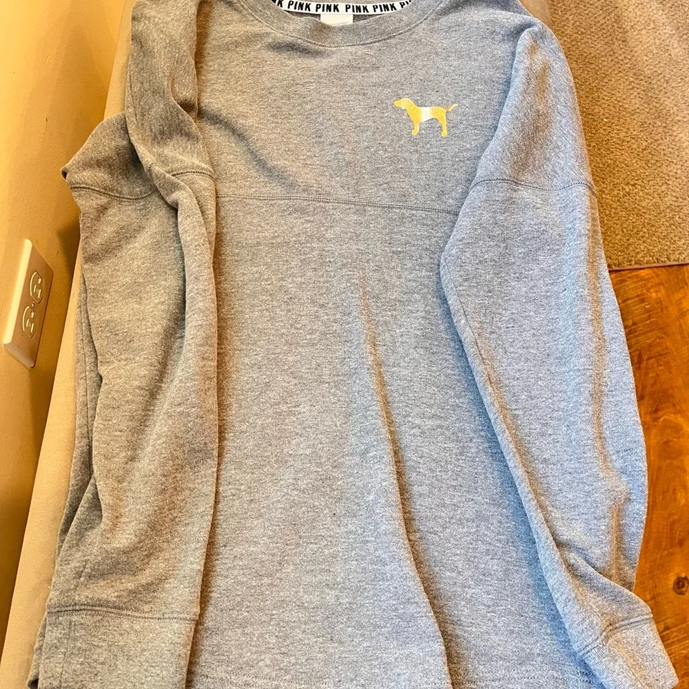 Victoria's Secret Gray Long Sleeve with Gold Sequins - Picture 4 of 10